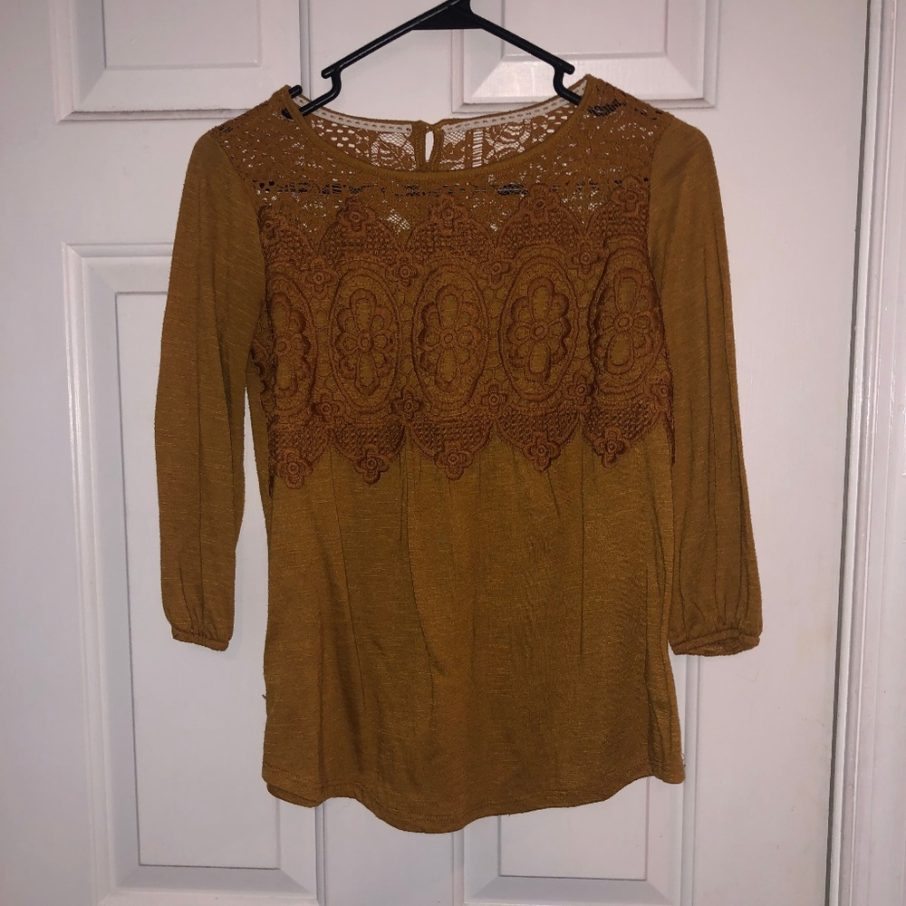 3/4 long sleeve shirt